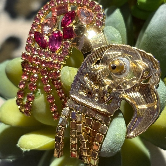 Elegant Gold and Pink Toucan Earrings - Picture 2 of 3